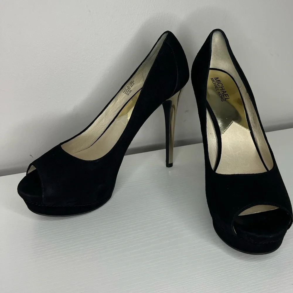 Michael Kors black suede peep toe pump with gold metallic heel. Size 9.5. New. - Picture 8 of 11